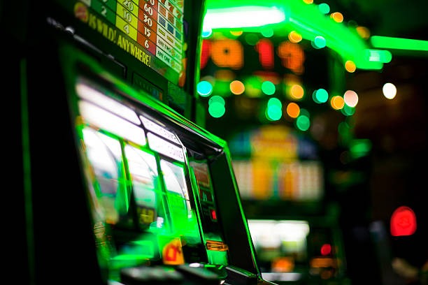 vegasbets roulette table lobby showing multiple concurrent tables with live player counts and bet-limit tiers